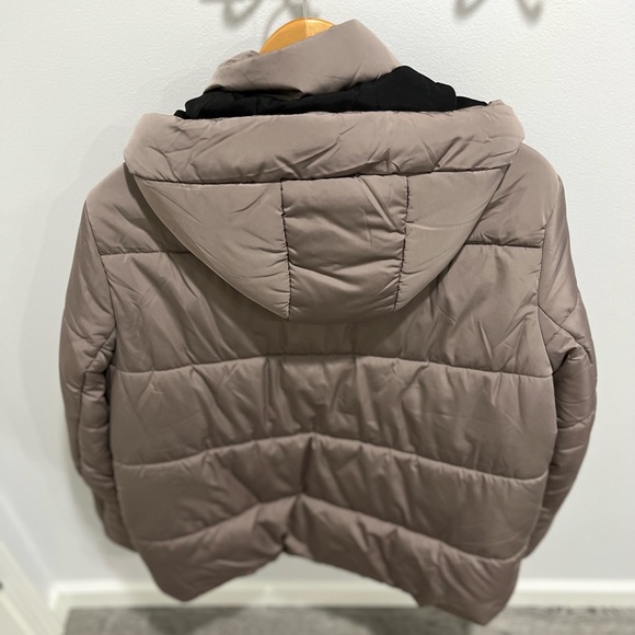 Free Country Puffer - Picture 3 of 3